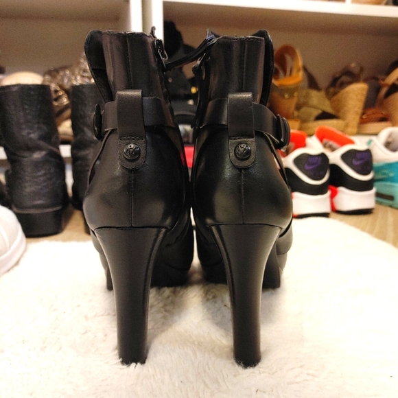 Vince Camuto Signature Booties - Picture 3 of 7